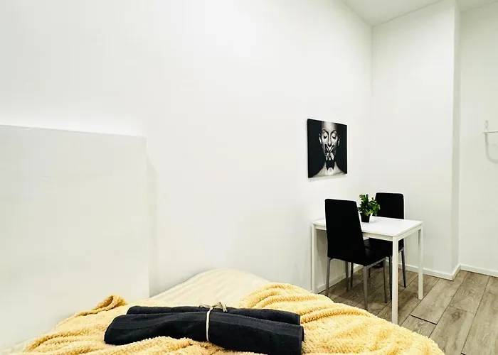 Elegant 5-br Shared Ideal For Groups & Families Vienna