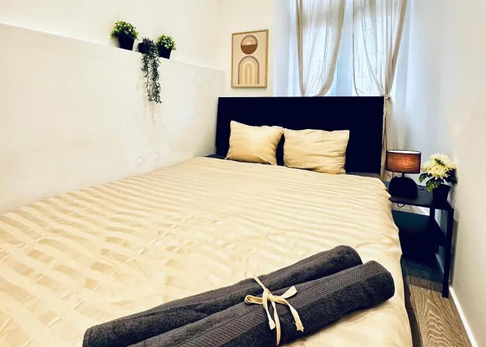 Elegant 5-br Shared Ideal For Groups & Families * Vienna