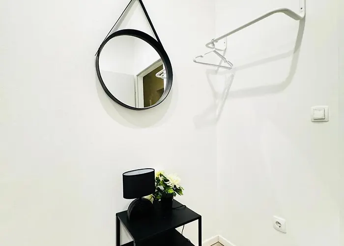 Elegant 5-br Shared Ideal For Groups & Families * Vienna