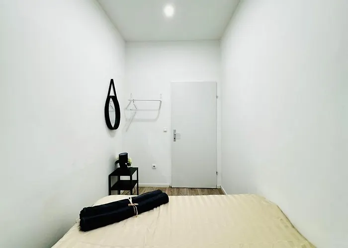 Elegant 5-br Shared Ideal For Groups & Families * Vienna